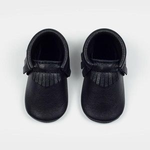 Freshly Picked Ebony Moccasin Size 6
